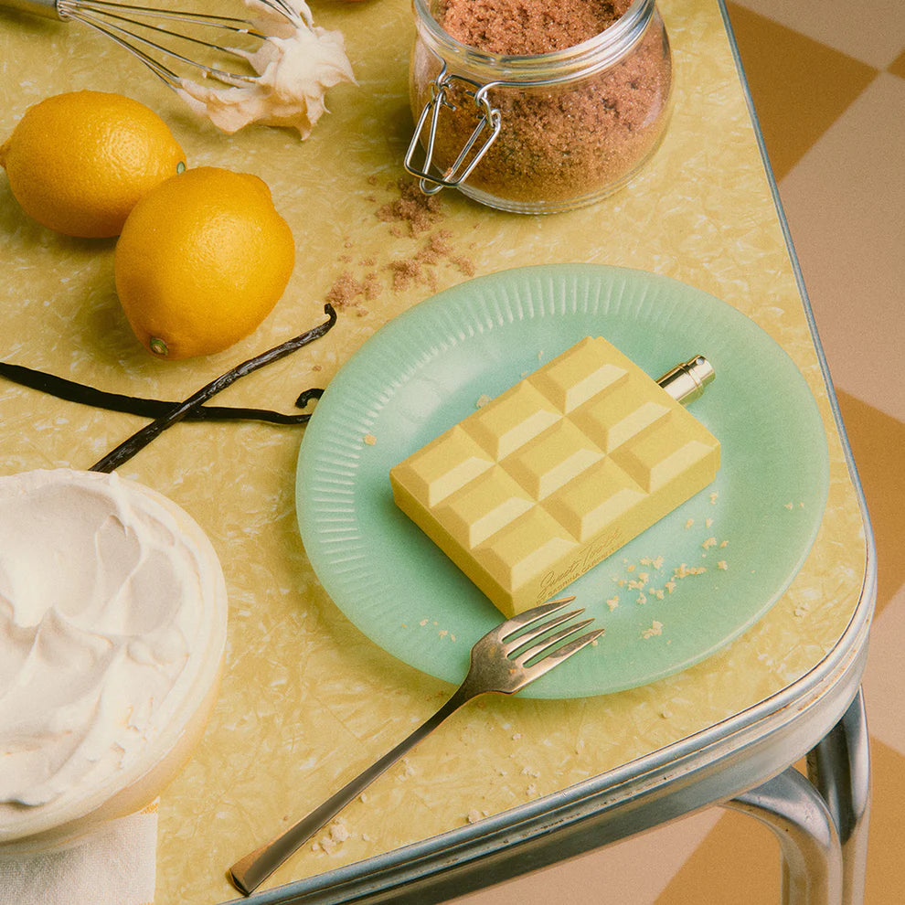 Frasco Lemon Pie de Sabrina Carpenter inspirado en un postre de limón