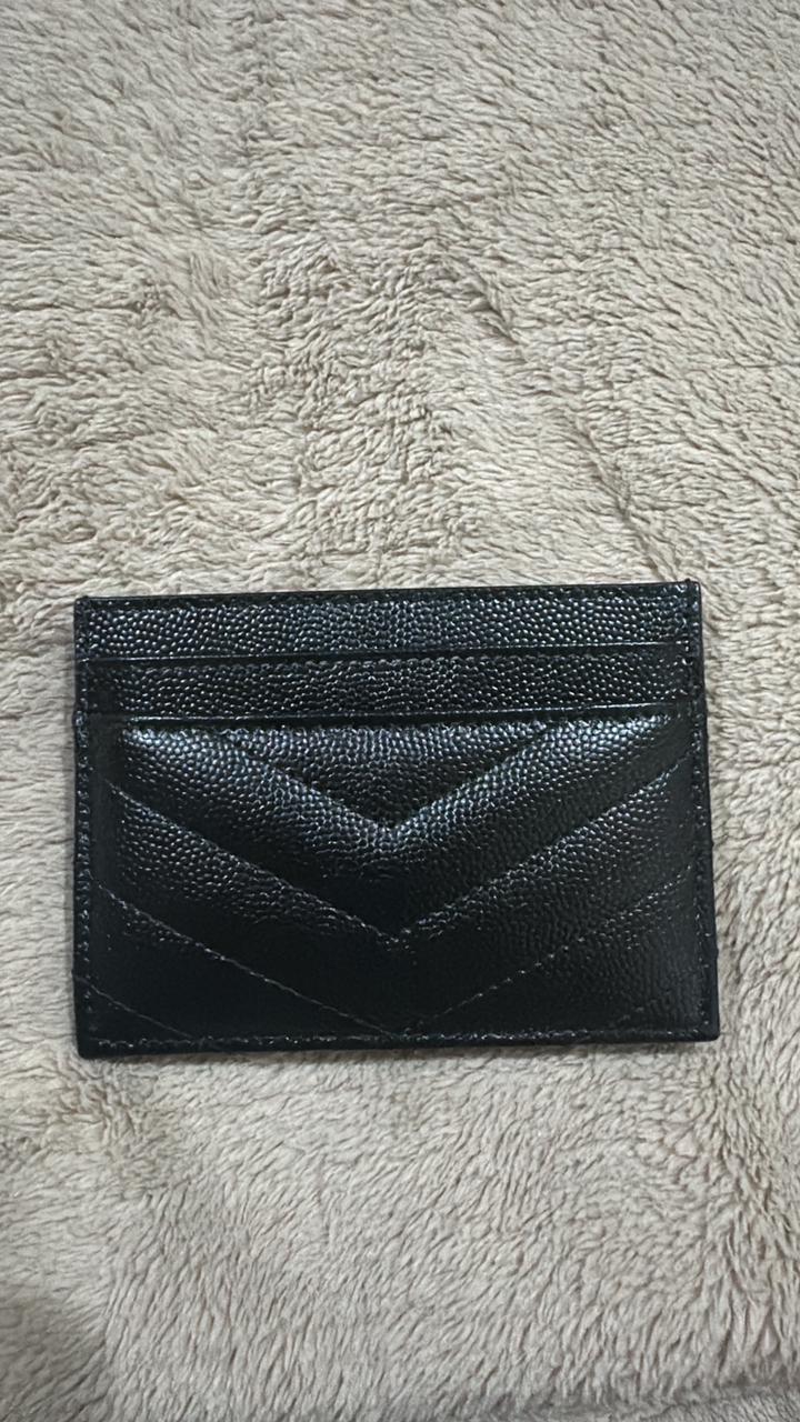 Tarjetero en piel Cassandre Matelassé Mujer