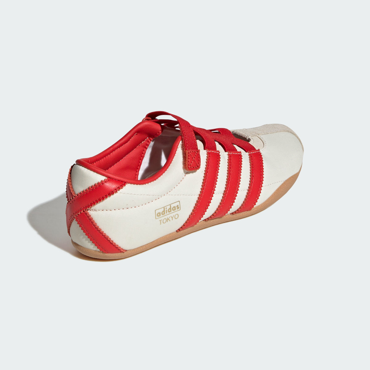 adidas Tokyo Mary Jane Shoes para mujer, vista posterior #color_ADI Cream White / Red / Gold Metallic