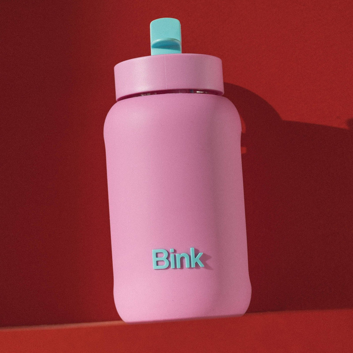 Boquilla abatible y funda de silicona de botella de agua Bink Bubblegum #color_BINK Bubblegum