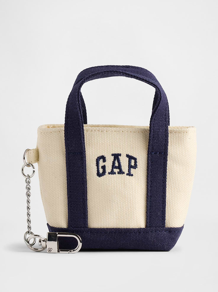Gap Logo Tote Bag Charm Dark Navy Blue vista principal #color_GAP Dark Navy Blue