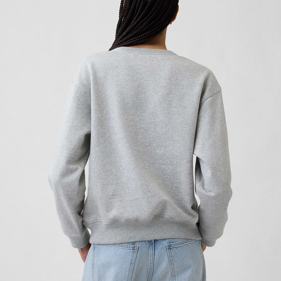 Vista posterior de la sudadera GAP Light heather grey en modelo #color_GAP Light heather grey