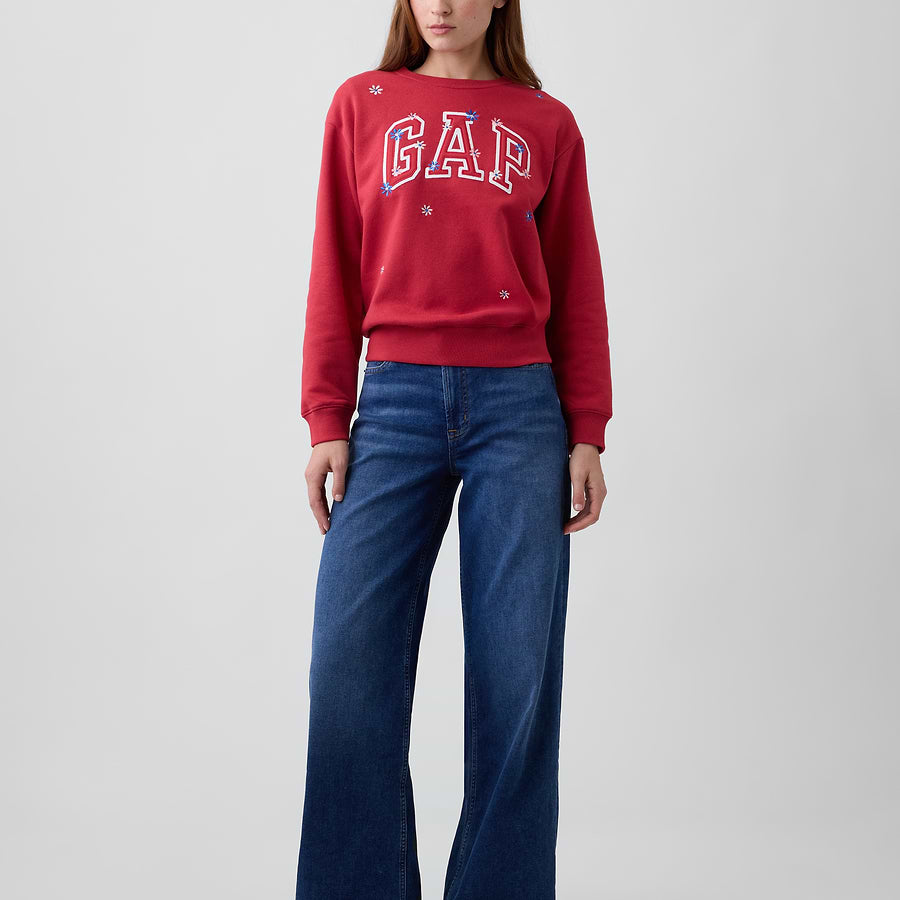 Look con sudadera GAP Red floral print y prendas combinadas #color_GAP Red floral print