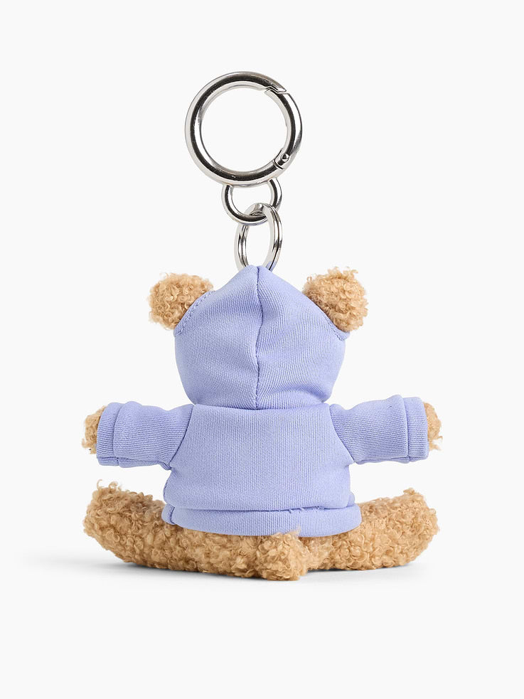 Gap Brannan Bear Hoodie Bag Charm Airstream Blue detalle frontal #color_GAP Airstream Blue