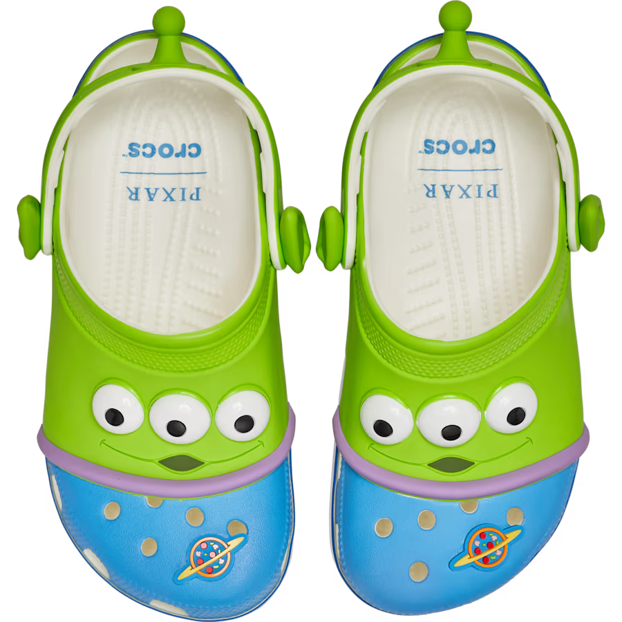 Crocs edición especial Alien de Toy Story con comodidad Iconic Crocs Comfort.