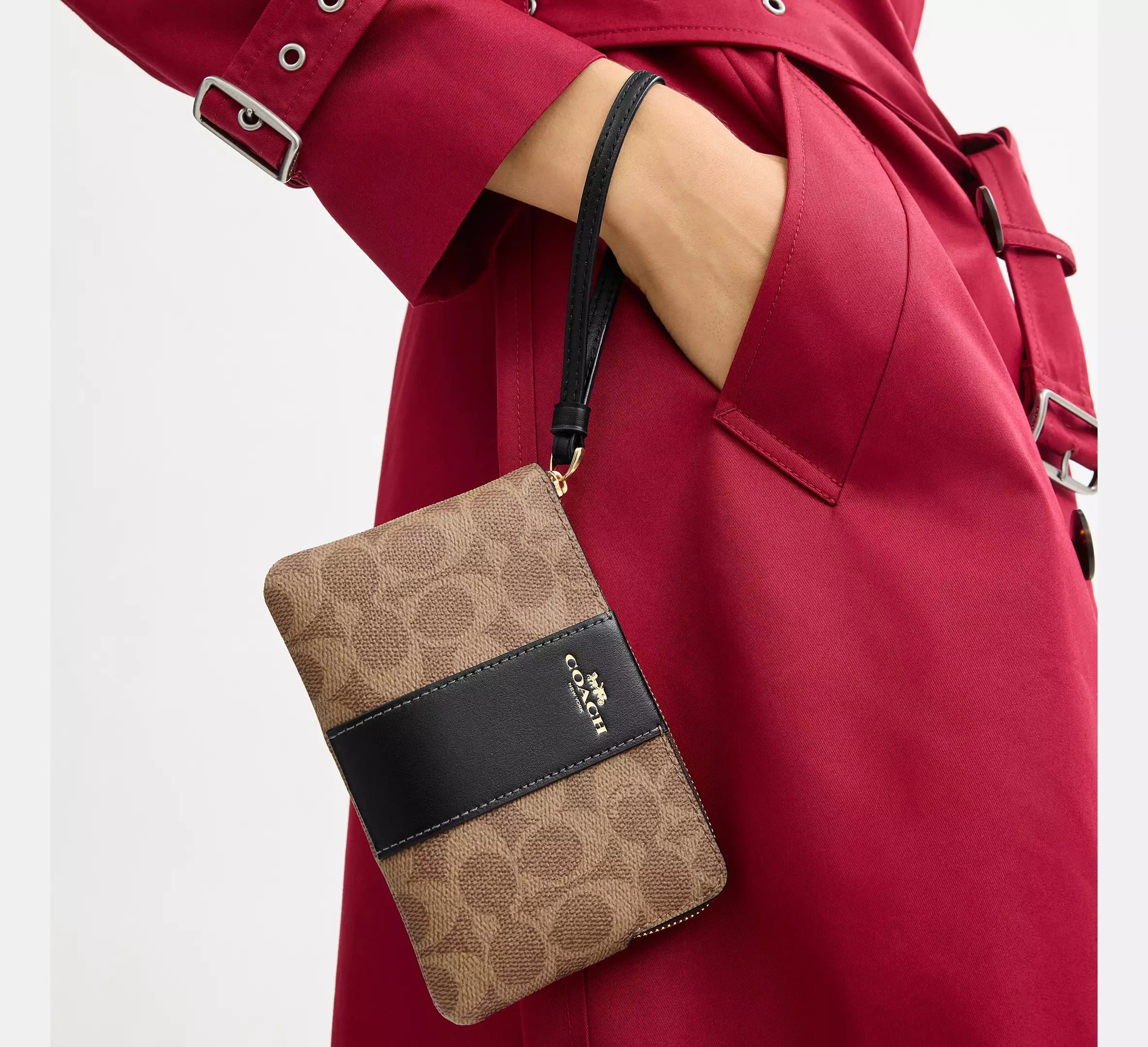 Corner Zip Wristlet In Signature Canvas With Stripe