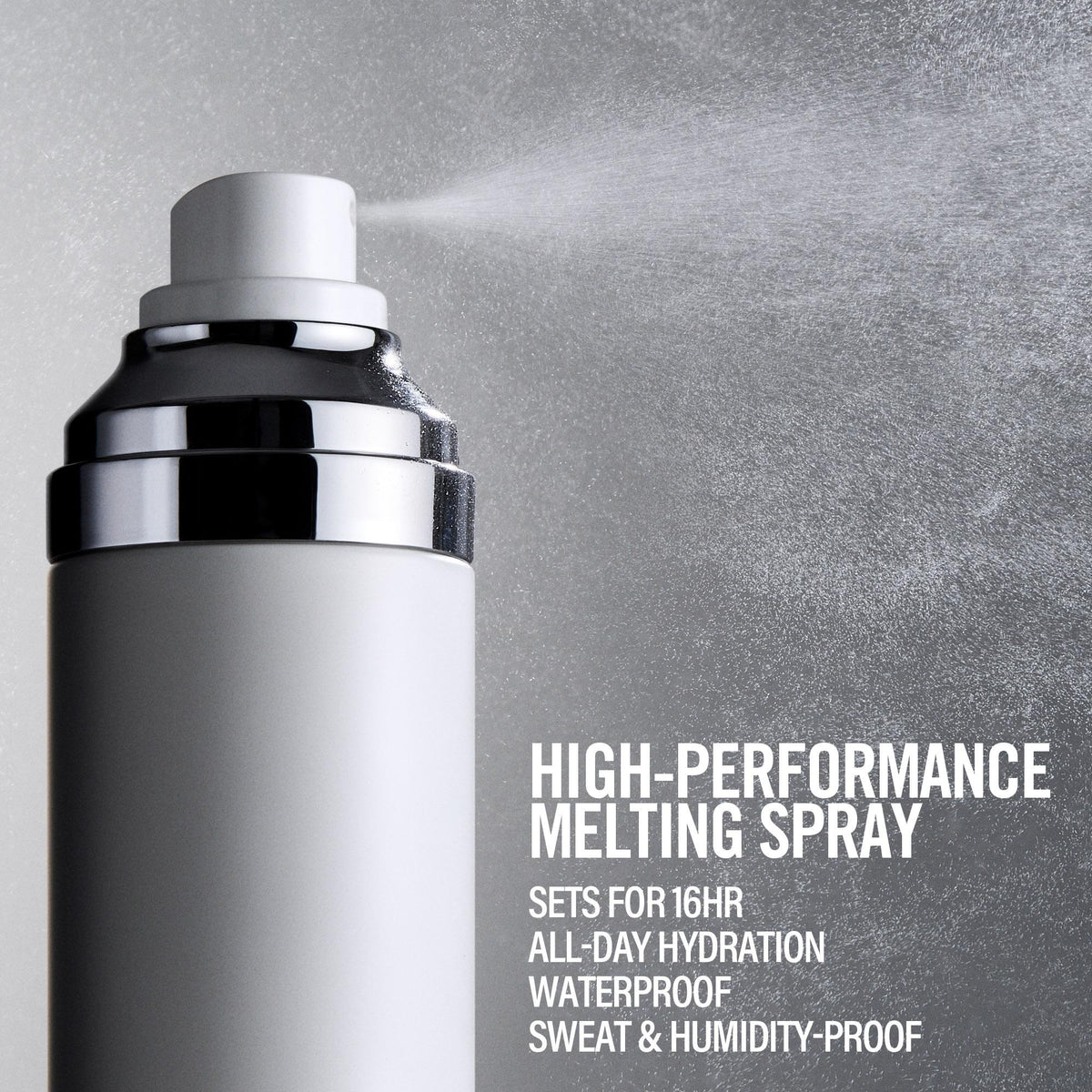 MAKEUP BY MARIO Mini SurrealSkin Waterproof Setting Spray aplicación sobre maquillaje