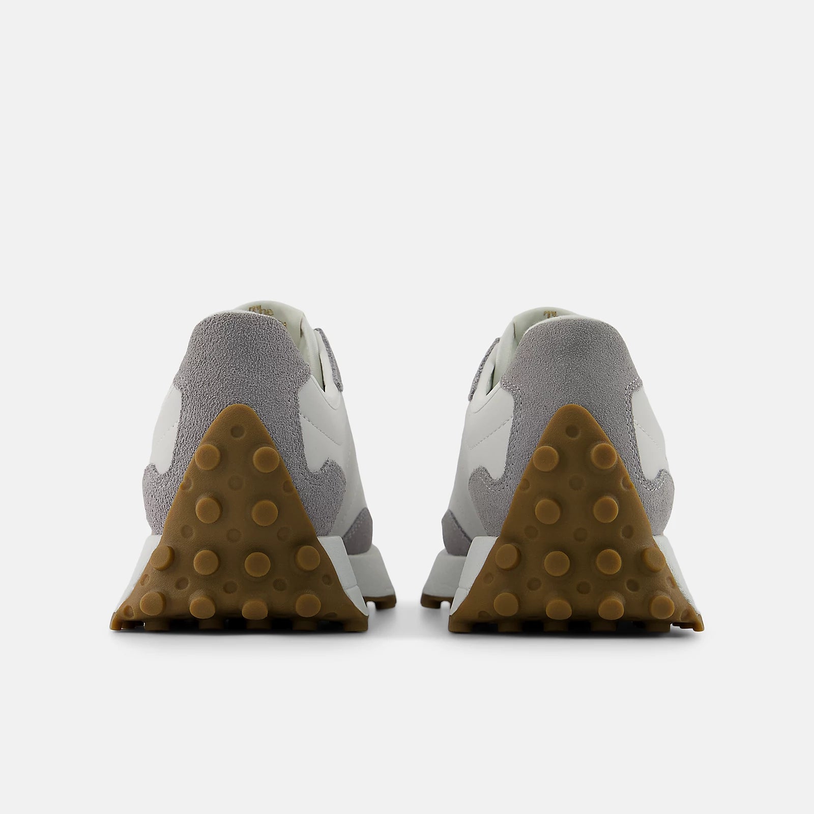 #color_NB 327 GREY MATTER with GOLD METALLIC