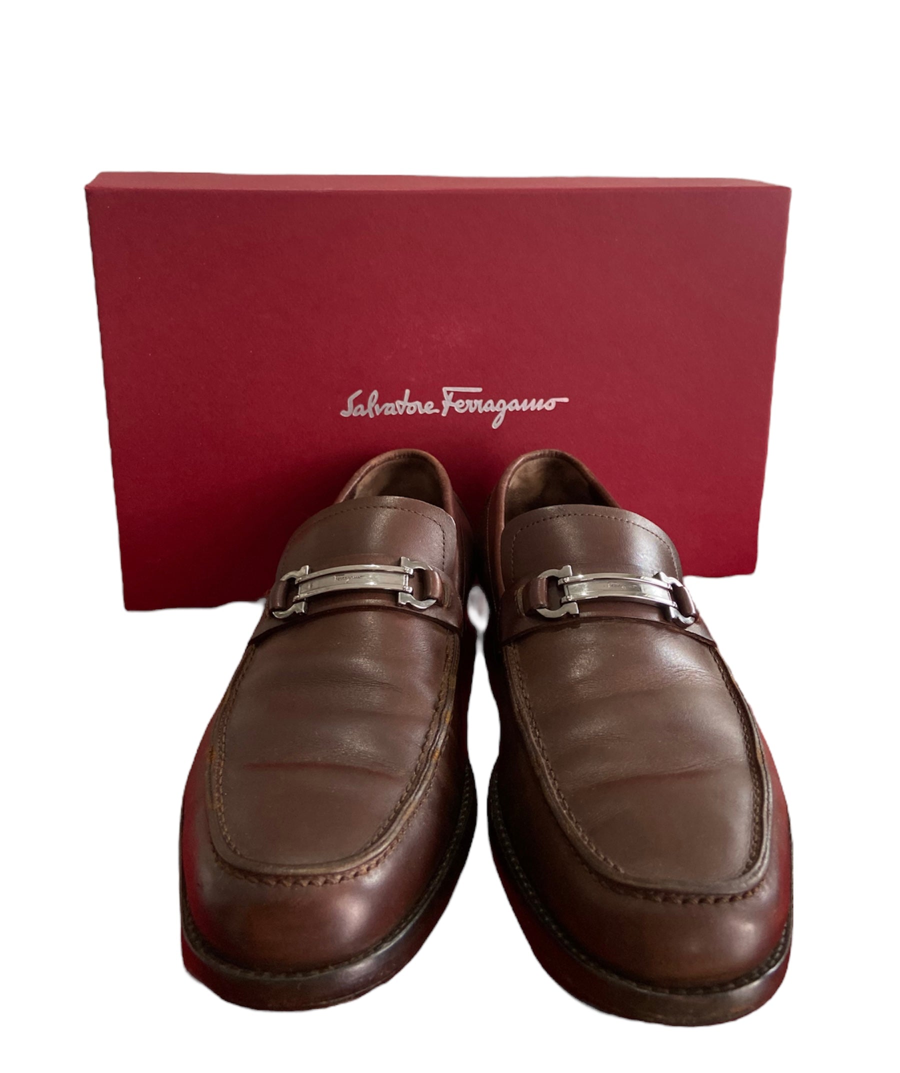 Mocasines Ferragamo de piel lisa con doble gancino